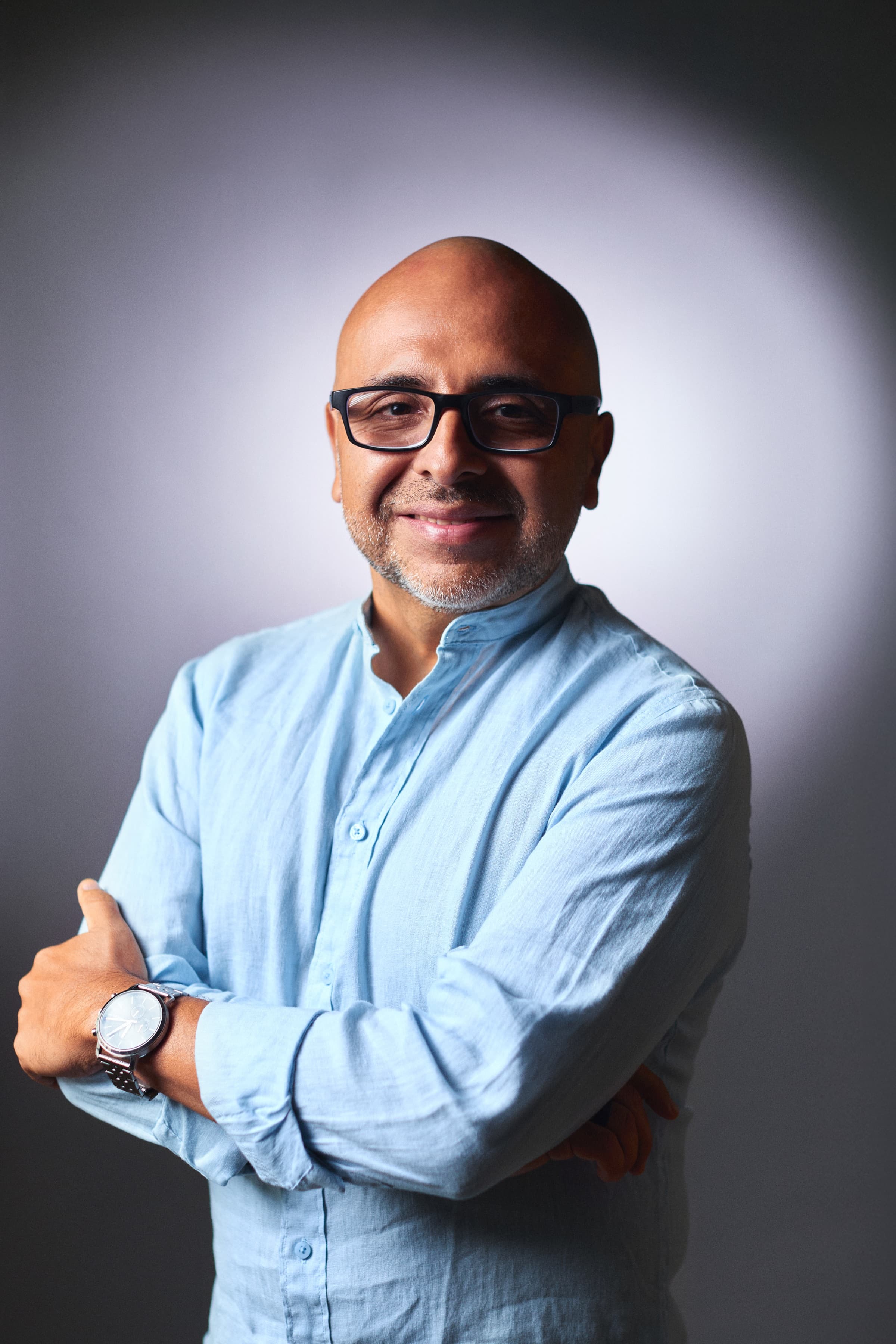 Carlos Sánchez De La Puente en conversación